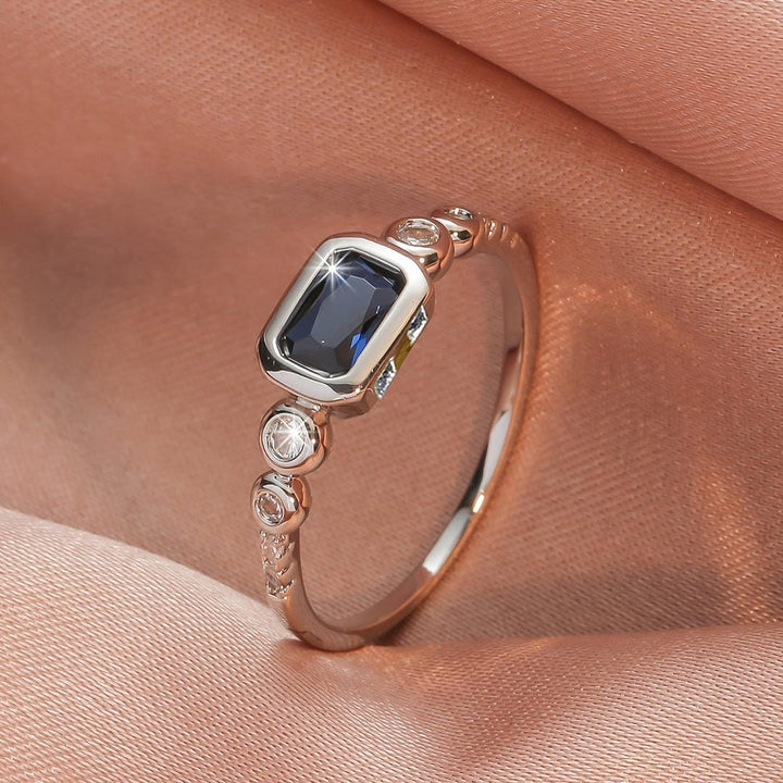 Anillo de Zafiro en Oro Blanco Windsor