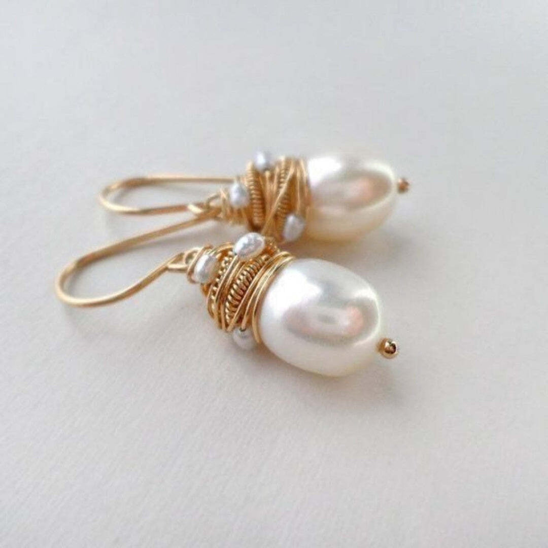 Vintage Pearl Earrings with Gold Wire