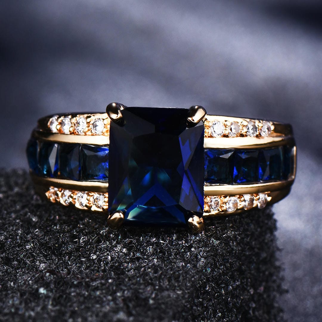 Anillo de Pétalo de Terciopelo Zafiro