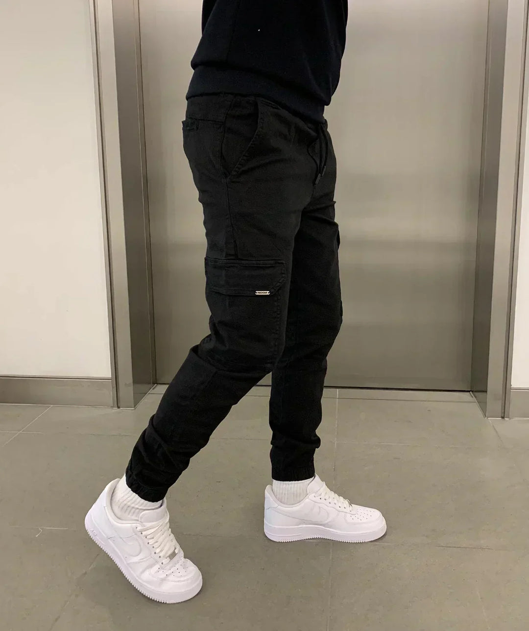 JOGGER CUT CARGO PANTS