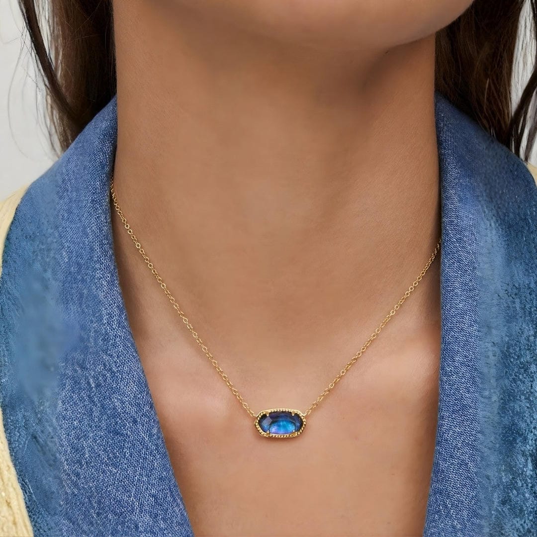 Classic Oval Sapphire Collar