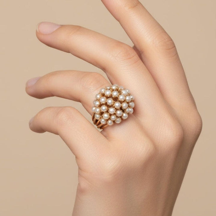 Anillo de Perlas Incrustadas Hecho a Mano