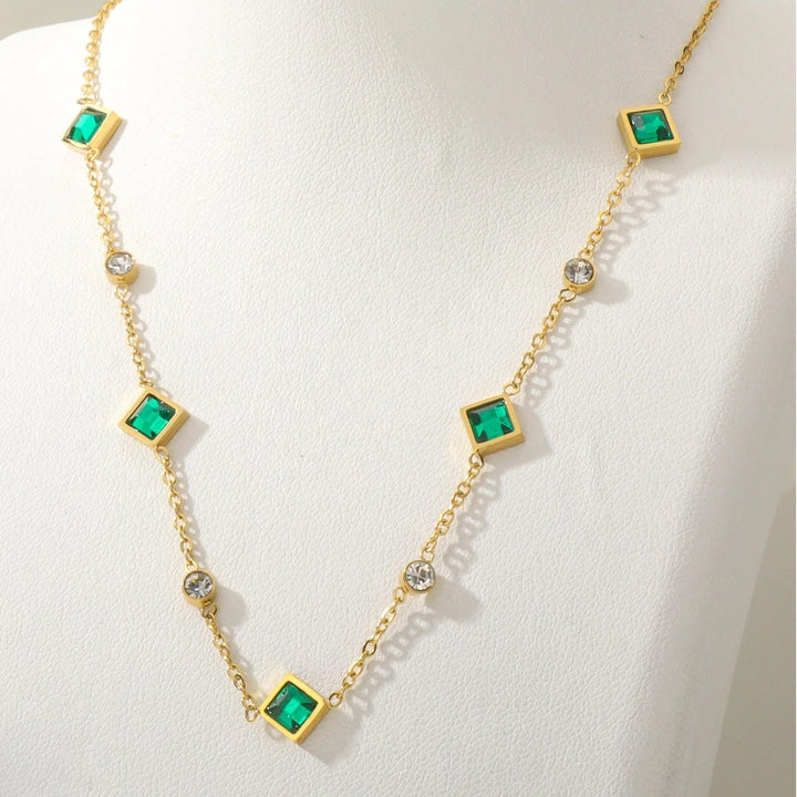 Collar con Colgante de Esmeralda Real