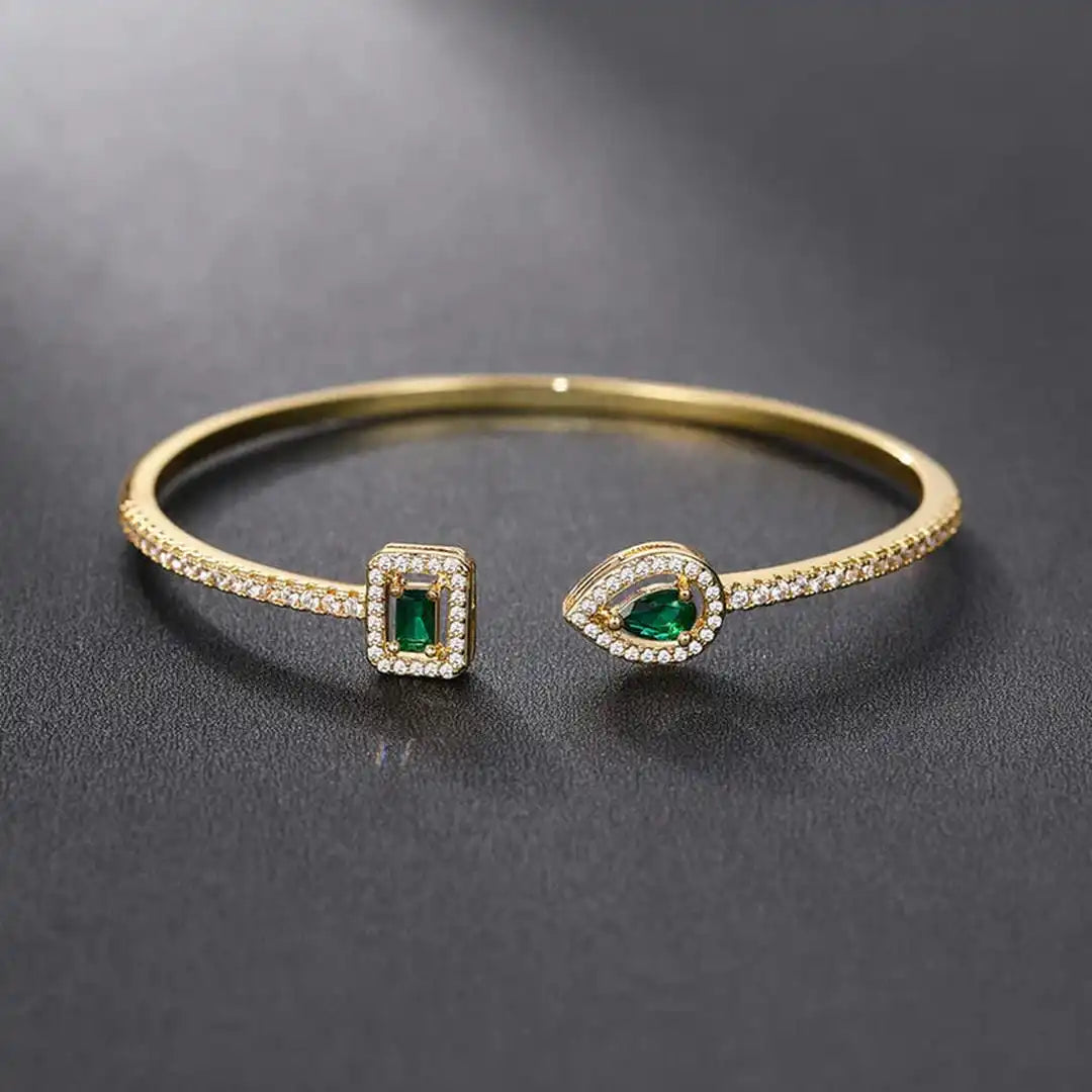 Brazalete Abierto de Esmeralda Elegante