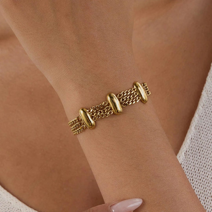 Pulsera de Cadena Dorada Elegante en Capas