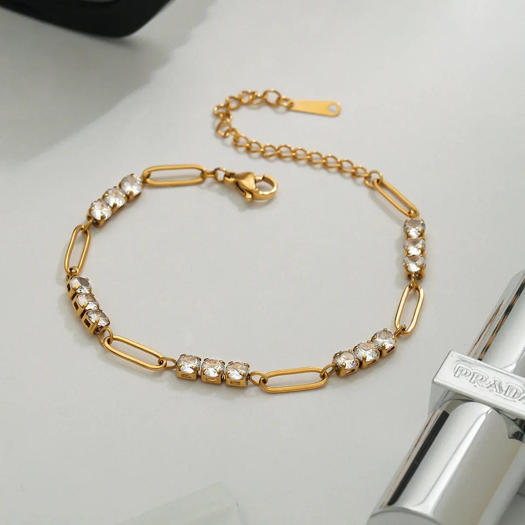 Pulsera de Cadena de Oro con Cristales Brillantes