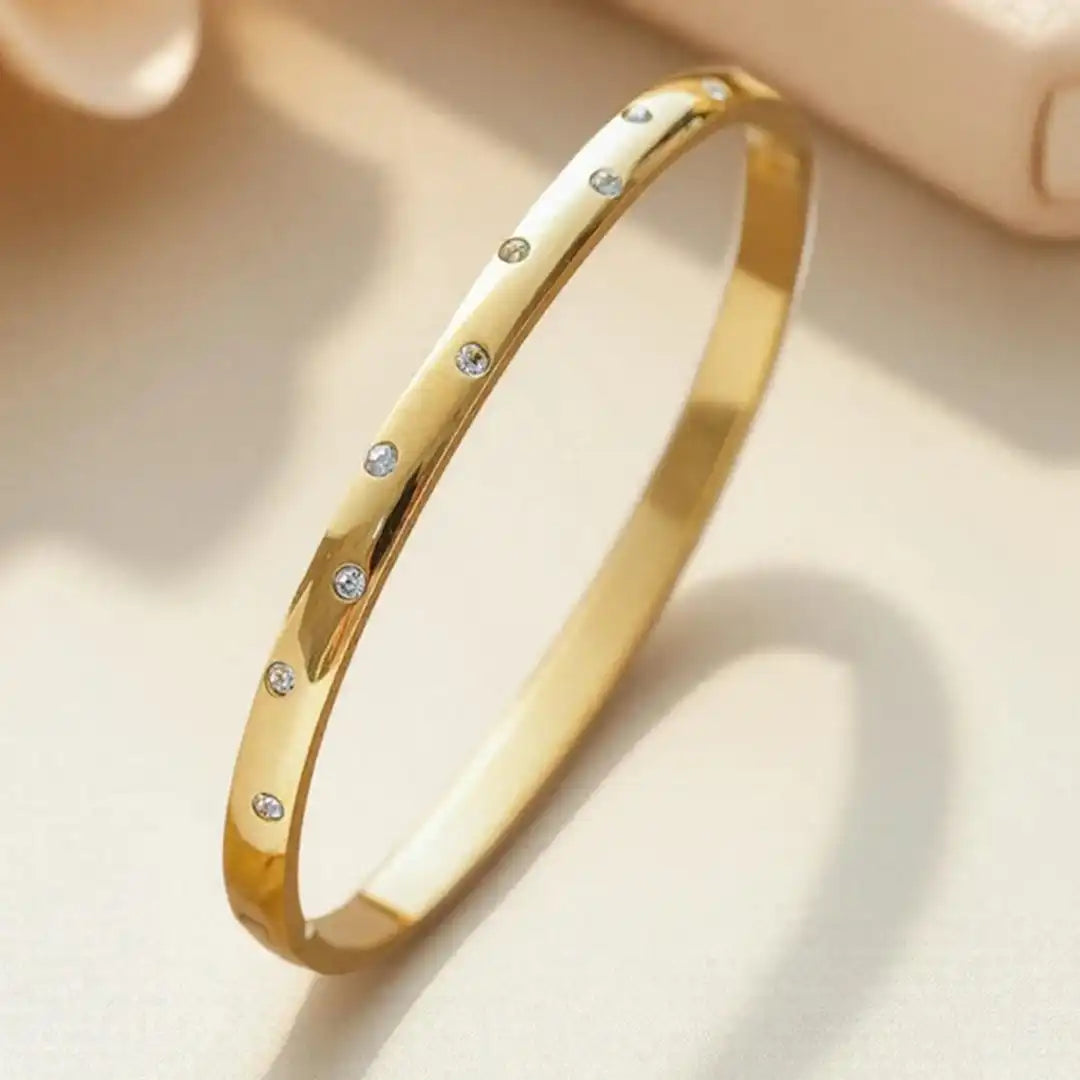 Pulsera de Zirconia Dorada Atemporal