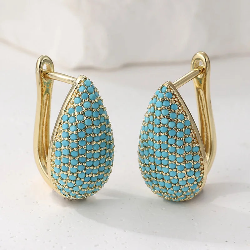 Pendientes de aro en forma de lágrima con pavé turquesa