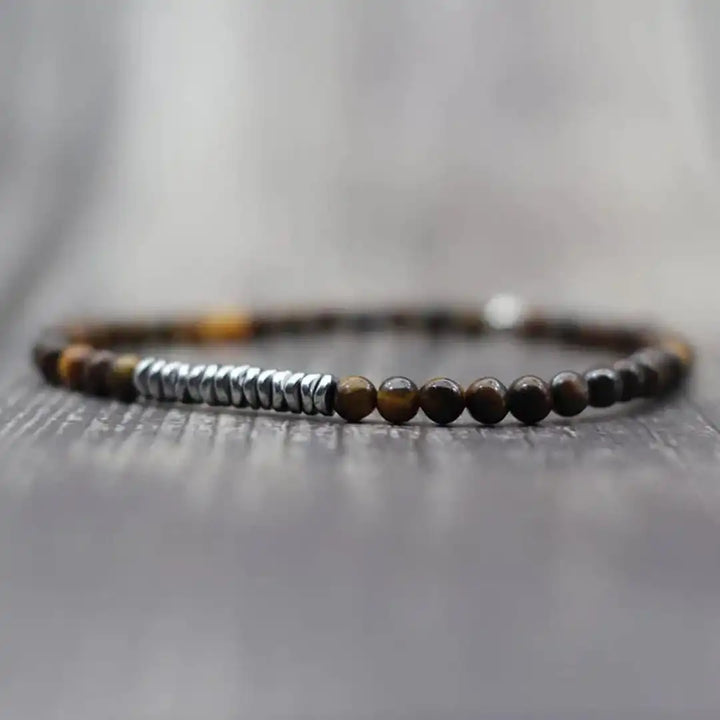Pulsera de Roca Volcánica Atemporal