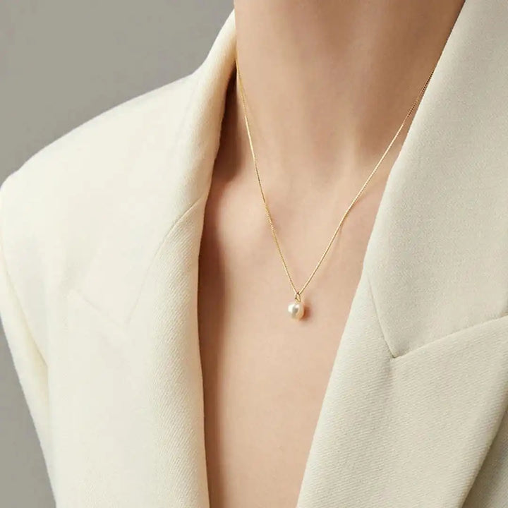 Collar de Colgante de Perla Atemporal
