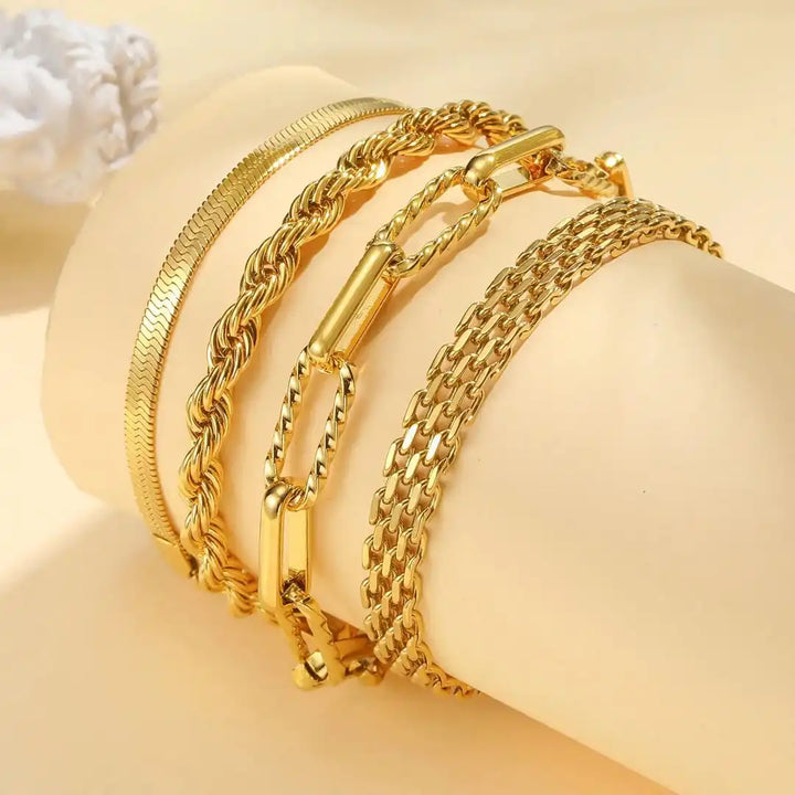 Conjunto de Pulseras Apilables con Perlas Doradas