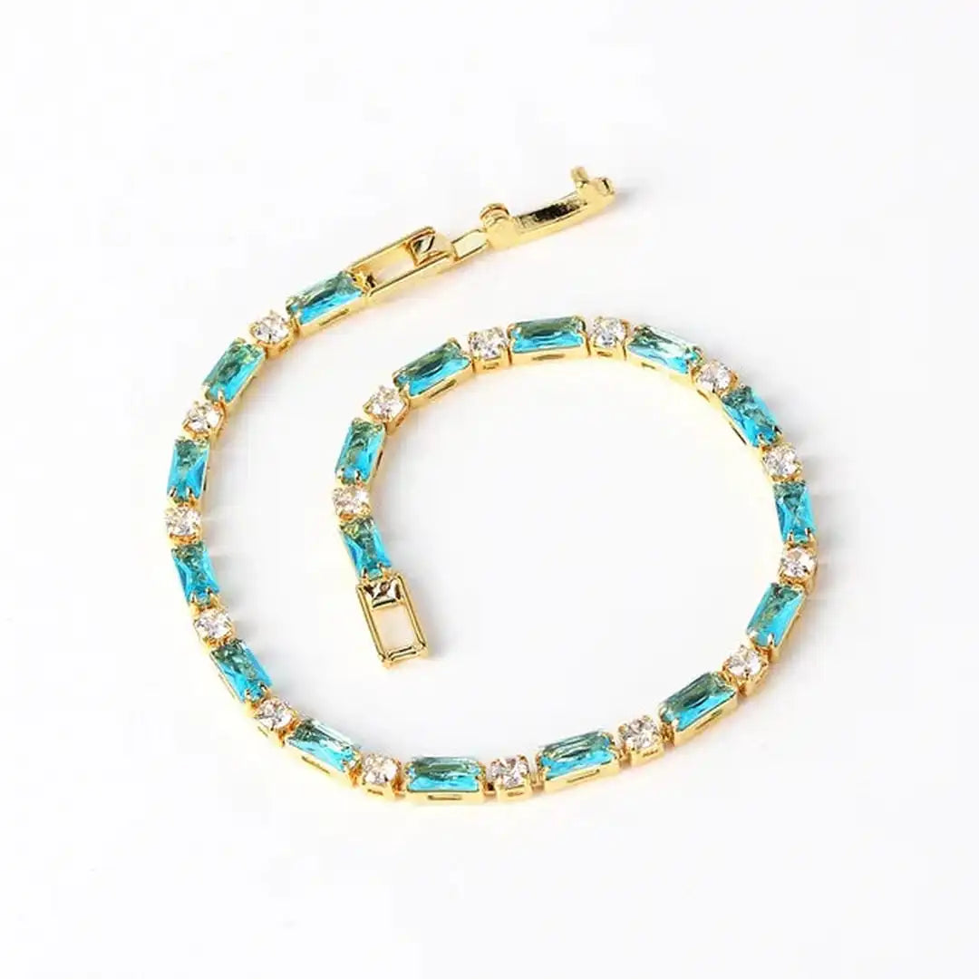 Pulsera de Piedra Turquesa de Zirconio Dorado