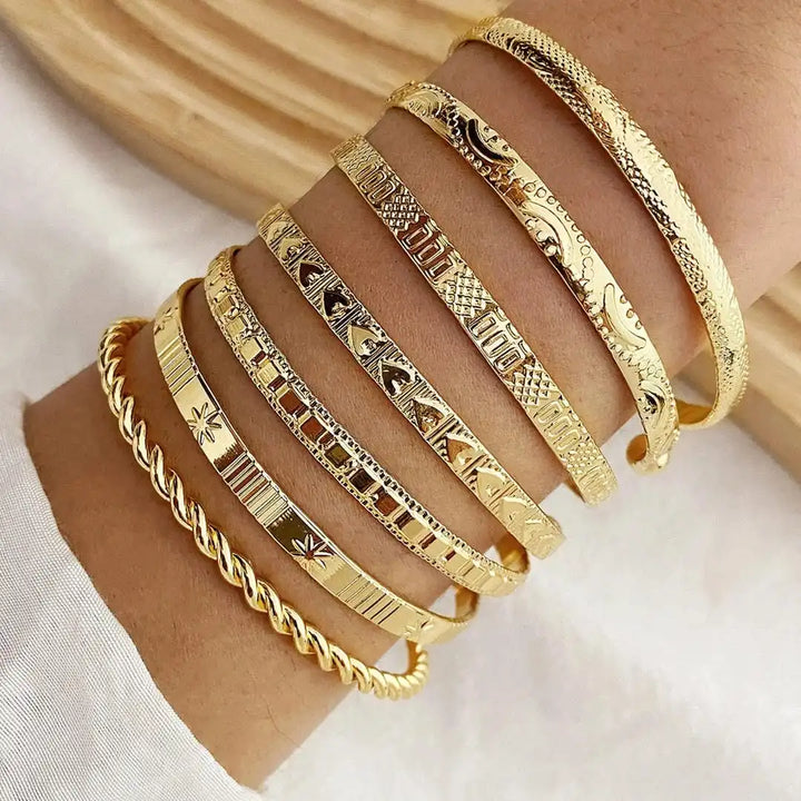 Conjunto de Pulseras de Brazalete Abierto de Oro