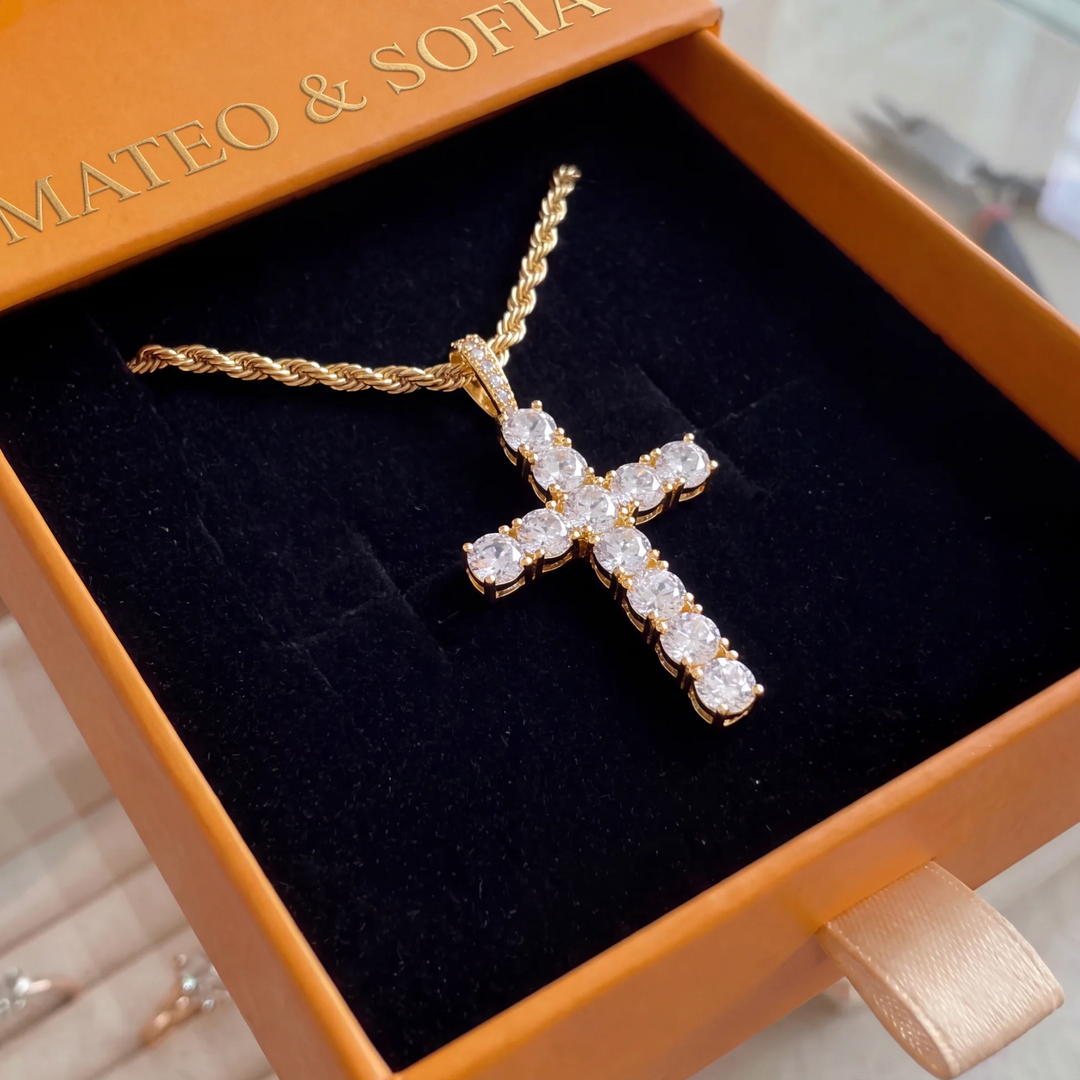 Cross necklace | Gold