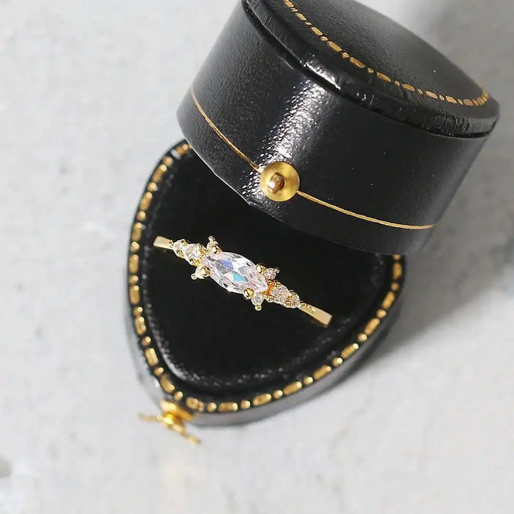 Conjunto de Anillos Dorados Mila
