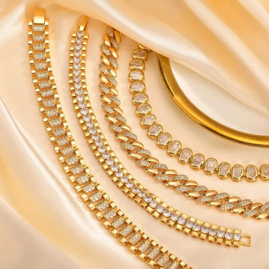 Conjunto de Pulseras Ajustables de Zirconia Cúbica Dorada