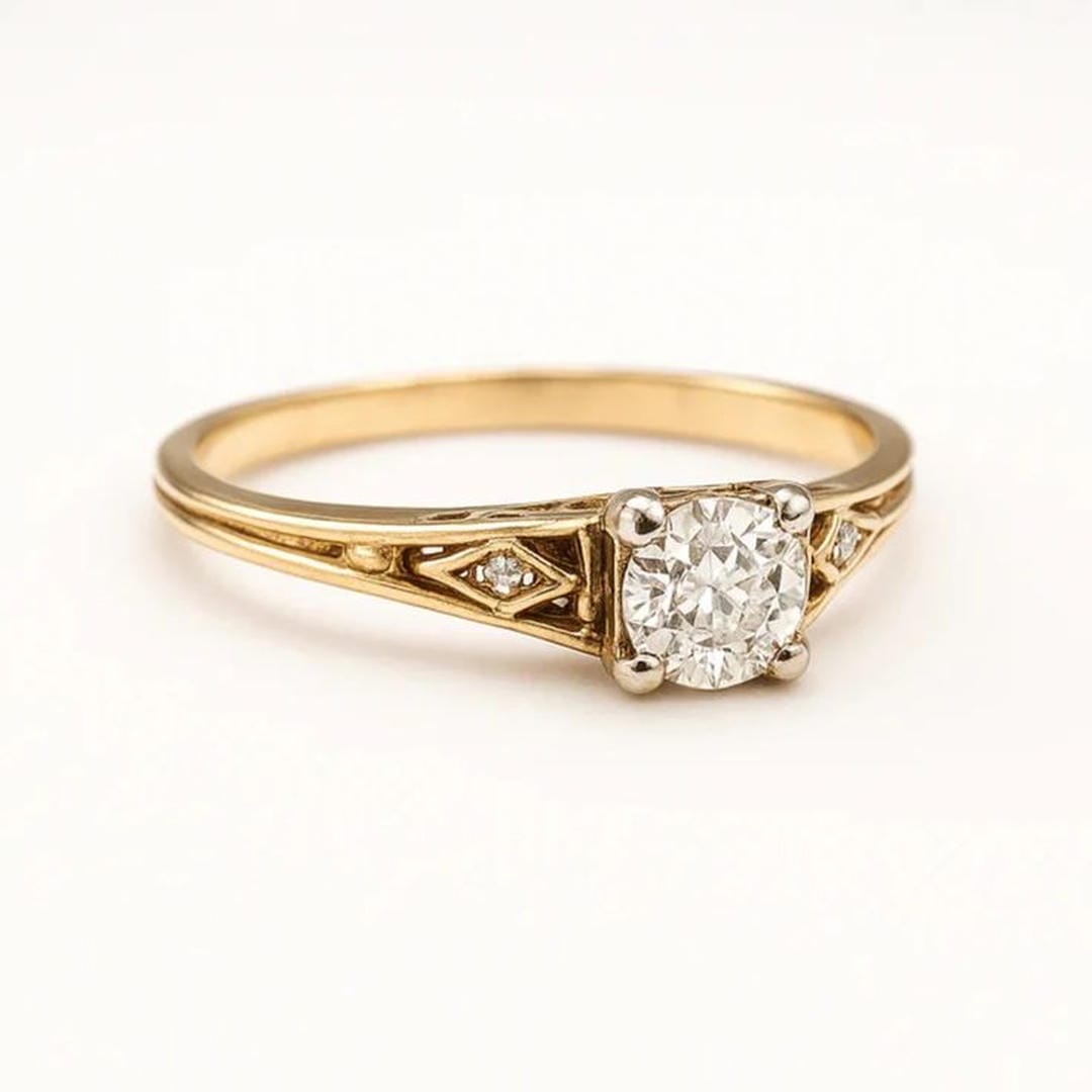 Anillo de Oro Fino con Circonitas Vintage