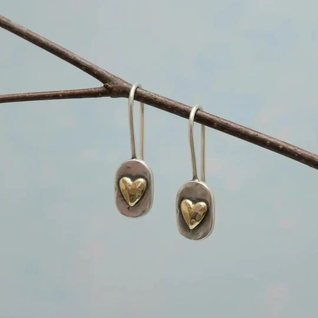 Pendientes Colgantes de Corazón en Dos Tonos