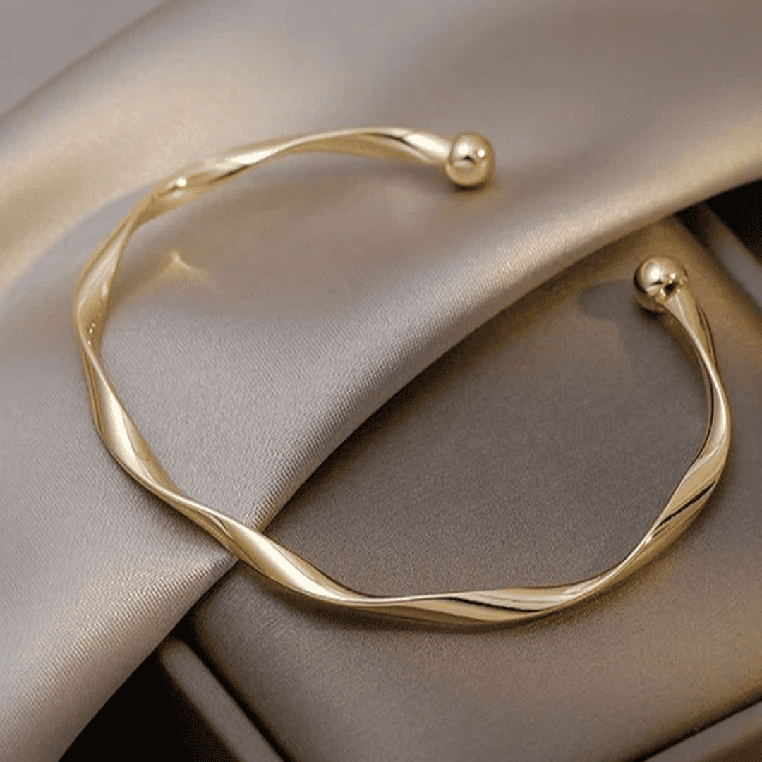 Brazalete Abierto Elegante en Oro