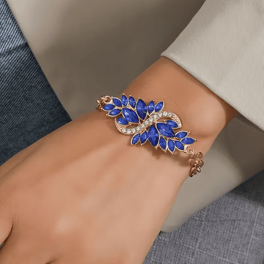 Pulsera Delicada de Flor de Bosque