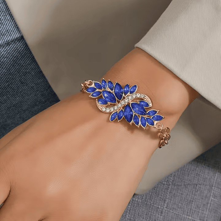 Pulsera Delicada de Flor de Bosque