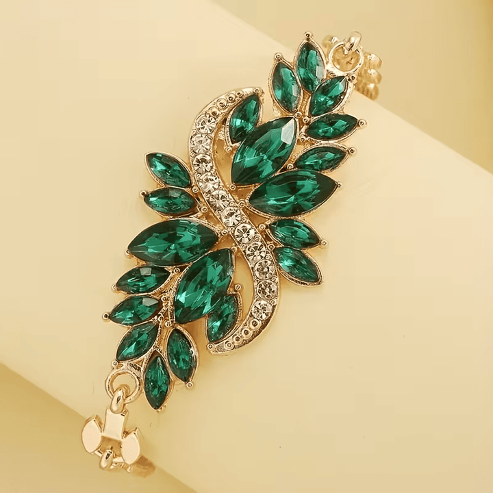 Pulsera Delicada de Flor de Bosque