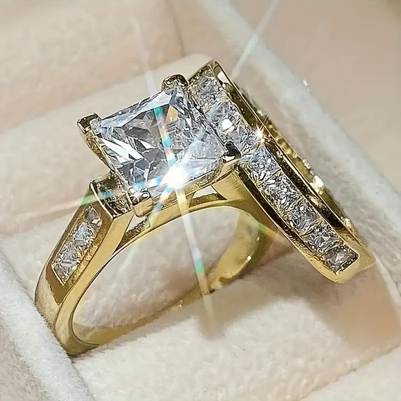 Vintage Golden Zirconia Ring Set