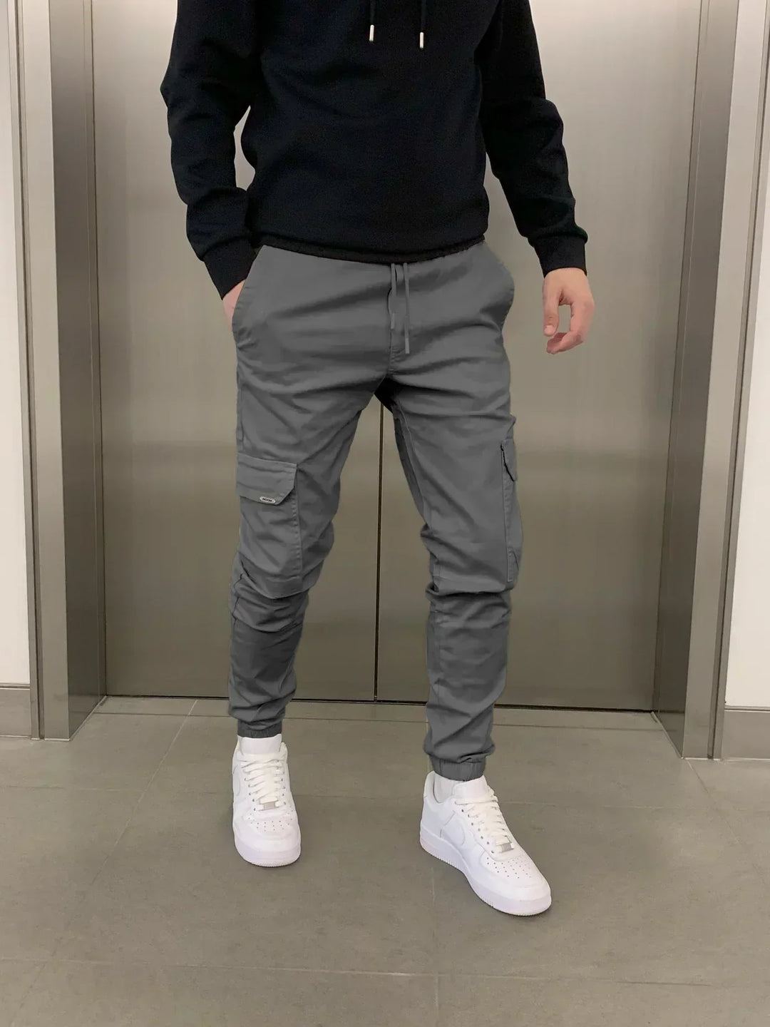 JOGGER CUT CARGO PANTS