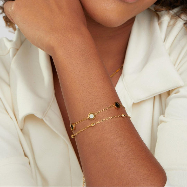 Pulsera de Onyx y Piedra Blanca Muse