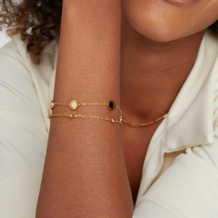 Pulsera de Onyx y Piedra Blanca Muse